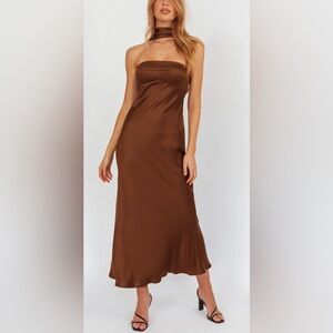 Selfie Leslie Damsel Reverse Halter Maxi Dress Chocolate